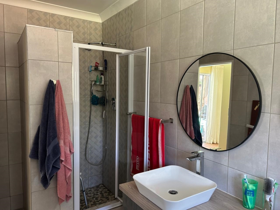 5 Bedroom Property for Sale in Heuwelsig Free State